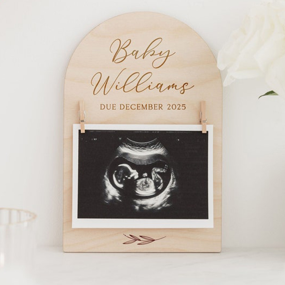 Personalised Pregnancy Announc - Engraved Wood Frame reseña y precio