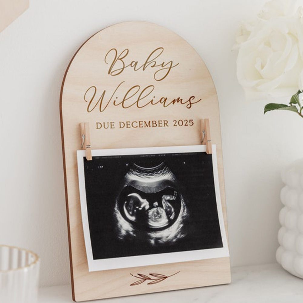 Personalised Pregnancy Announc - Engraved Wood Frame reseña y precio