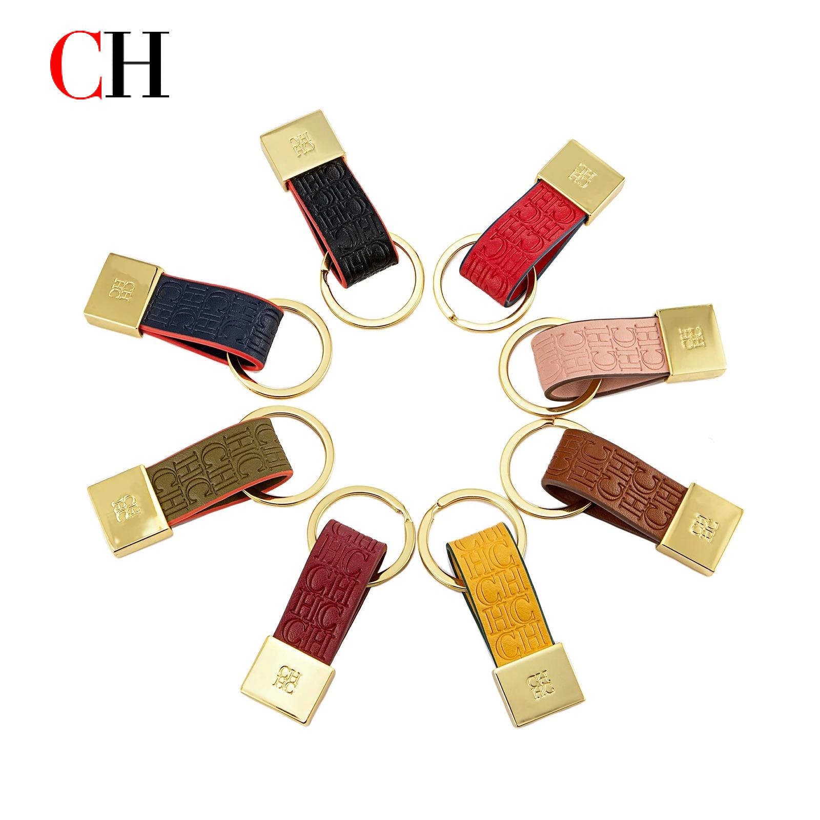 CH Embossed Monogram Leather K - Monogram Keychain Leather reseña y precio