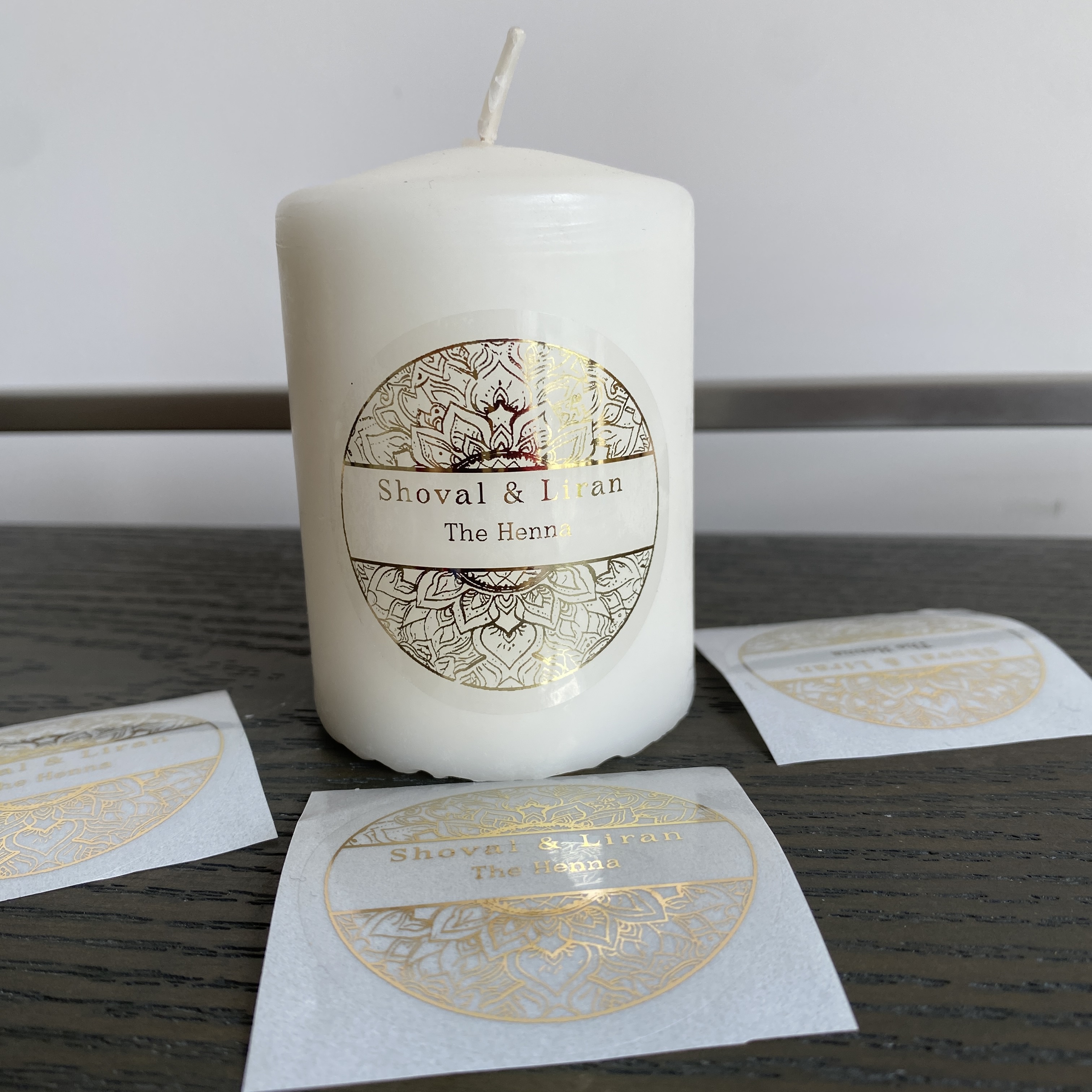 Custom henna day candle sticke - Personalised Candle Label reseña y precio