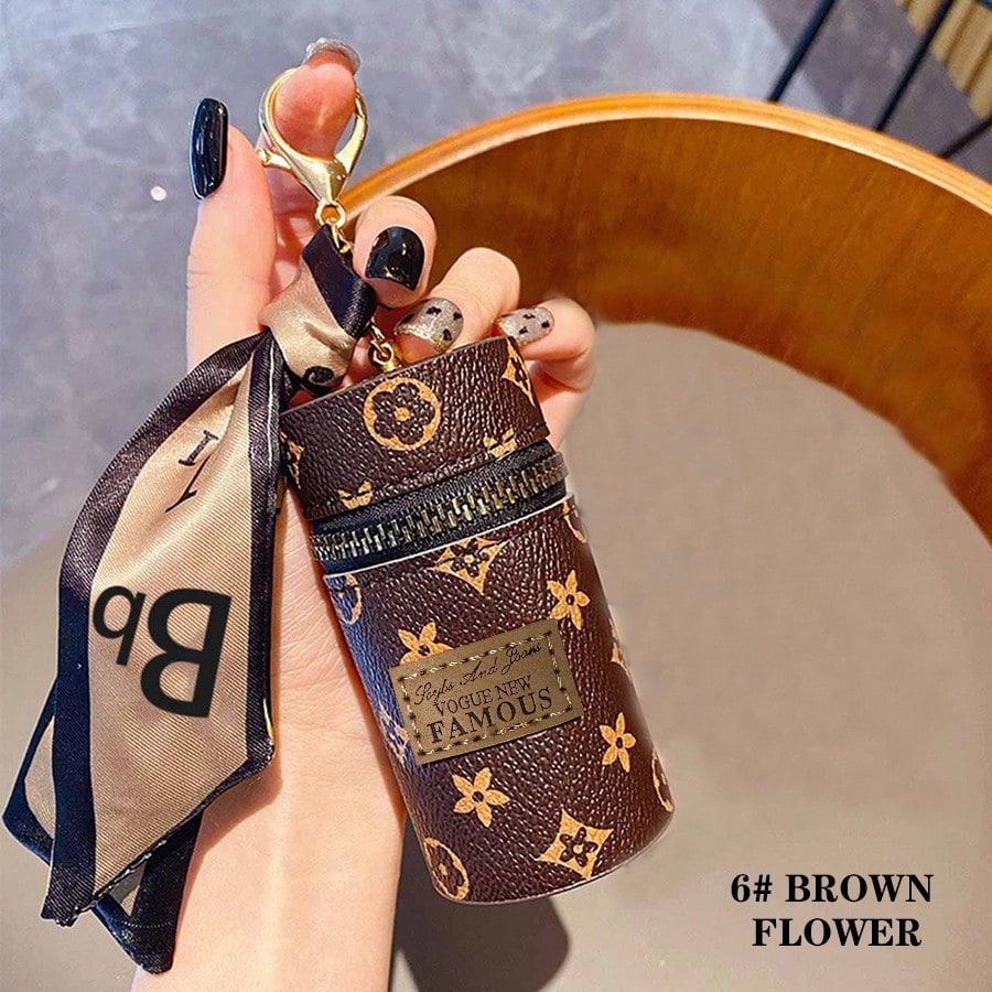 1pc Stylish Cylindrical Lipsti - Monogram Keychain Leather reseña y precio