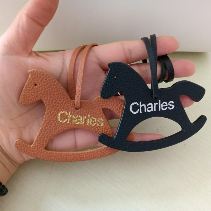 Custom Initial Fashion Horse B - Monogram Keychain Leather reseña y precio