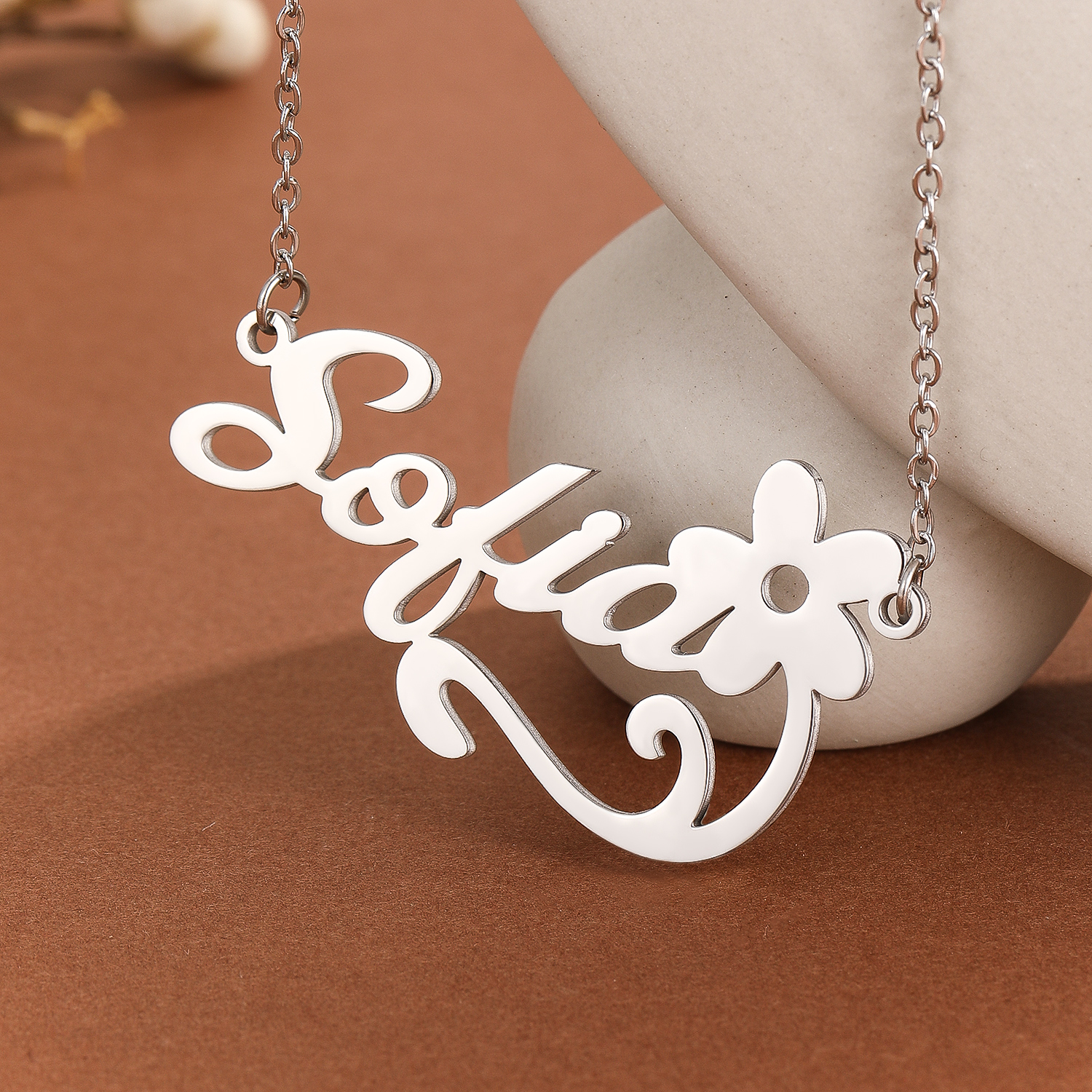 Stainless Steel Flower Letter  - Name Necklace Custom reseña y precio