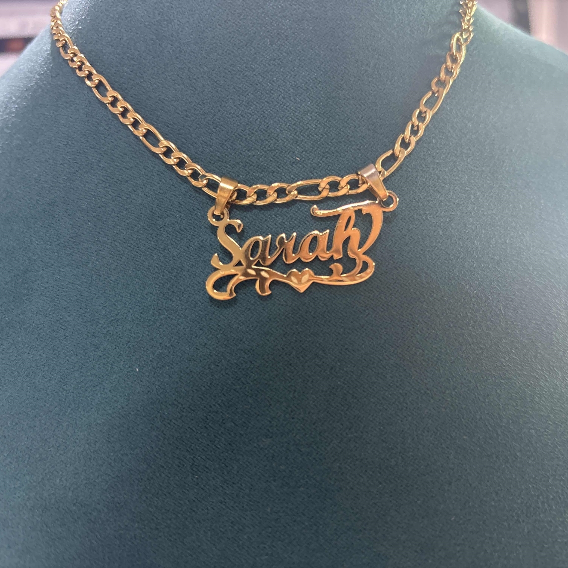 Custom Figaro Chain Heart Name - Name Necklace Custom reseña y precio