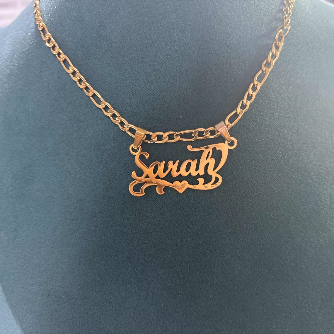 Custom Figaro Chain Heart Name - Name Necklace Custom reseña y precio