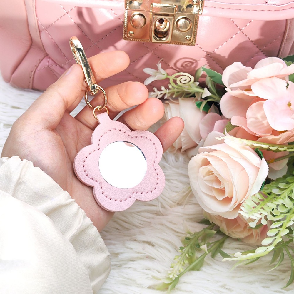 Flower Petal Shaped Mirror Bag - Initial Ring Custom reseña y precio
